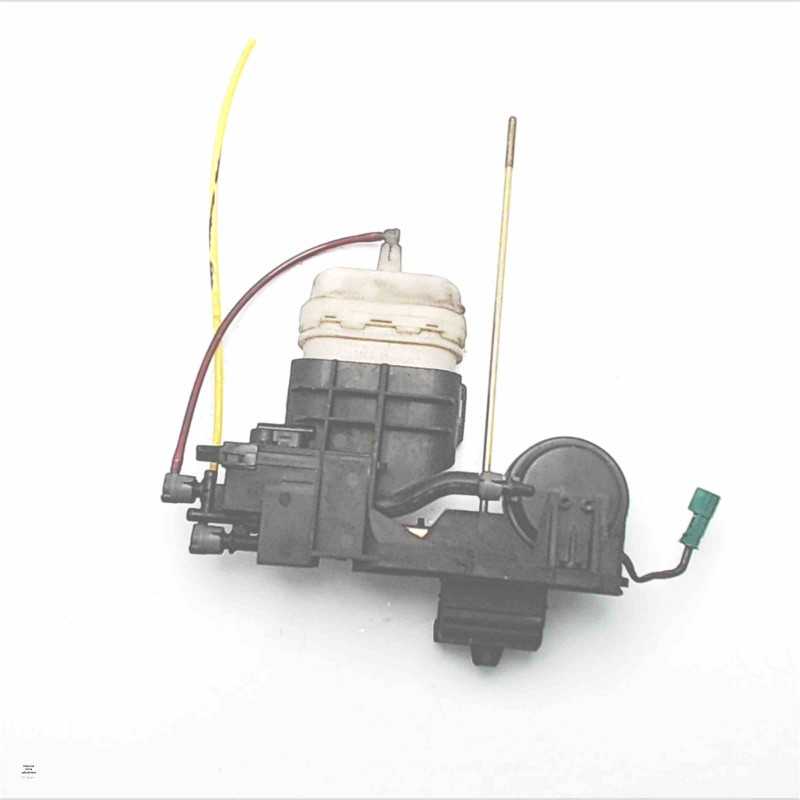 A2208000478 Serratura chiusura centralizzata portellone posteriore Mercedes classe S320 W220 1998-05 A2208000478 Serratura chiusura centralizzata portellone posteriore Mercedes classe S320 W220 1998-05