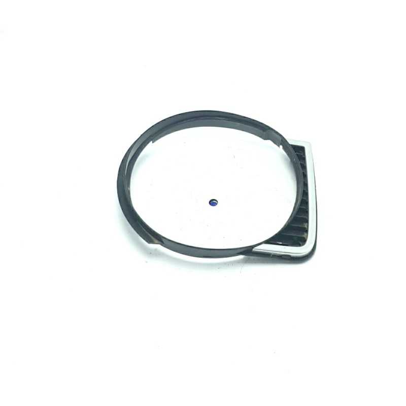 Cornice modanatura finitura cromata faro anteriore destro VW Golf MK1 1974-83 in plastica epoca Cornice modanatura finitura cromata faro anteriore destro VW Golf MK1 1974-83 in plastica epoca