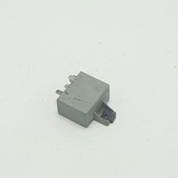 2043018 relè controllo chiusura centralizzata Alfa Romeo 33 Duetto spider compatibilità Ferrari Bitron