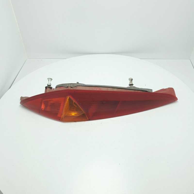 286201 faro fanale gruppo ottico stop Fiat Punto 2° serie 188 3P 2004-10 posteriore sinistro 5pin 286201 faro fanale gruppo ottico stop Fiat Punto 2° serie 188 3P 2004-10 posteriore sinistro 5pin