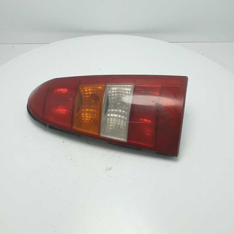 393032 faro fanale gruppo ottico stop Opel Astra G SW 1998-04 posteriore destro SWF 6pin 393032 faro fanale gruppo ottico stop Opel Astra G SW 1998-04 posteriore destro SWF 6pin