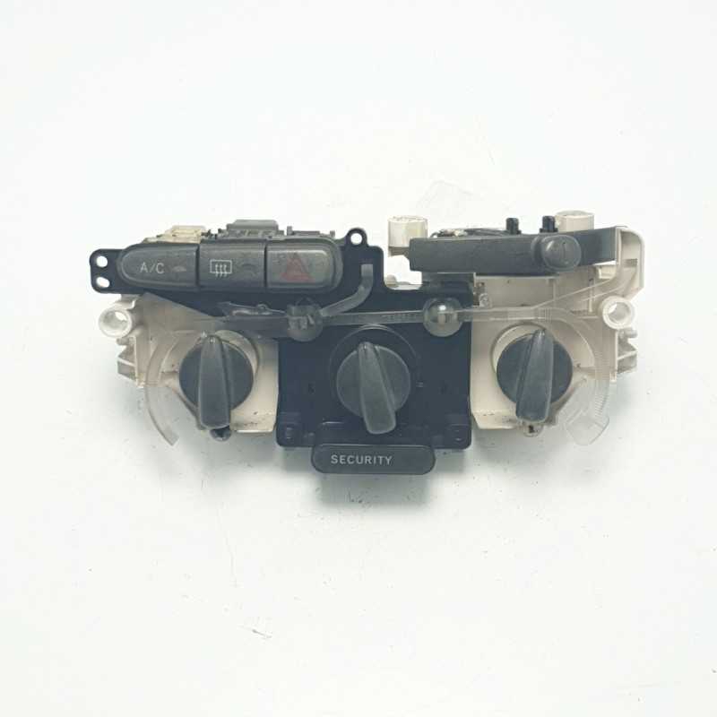 758277 centralina pannello controllo comandi clima a/c Toyota Yaris MK1 1999-05 758277 centralina pannello controllo comandi clima a/c Toyota Yaris MK1 1999-05