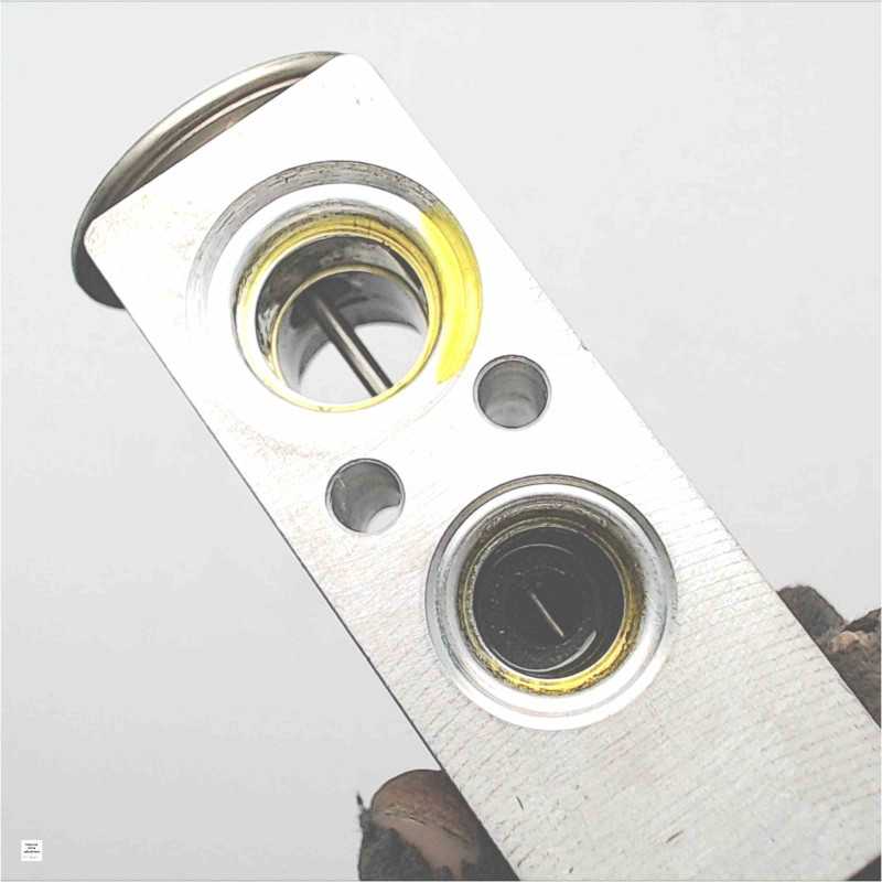 Valvola espansione aria condizionata clima a/c vaporizzatore Renault Clio III serie 2005-13 Valvola espansione aria condizionata clima a/c vaporizzatore Renault Clio III serie 2005-13