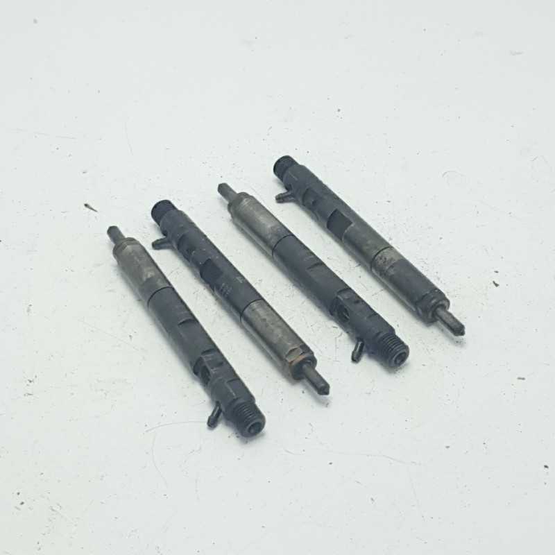 8200206565 kit 4 iniettori iniezione diesel Renault Scenic MK2 2003-09 1.5 DCI Delphi 8200206565 kit 4 iniettori iniezione diesel Renault Scenic MK2 2003-09 1.5 DCI Delphi