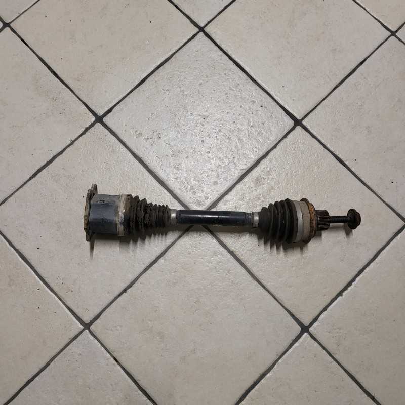 Semiasse giunto omocinetico anteriore sinistro audi A4 B9 8W 8W0407271/8W040727 D/8W0407271 L Semiasse giunto omocinetico anteriore sinistro audi A4 B9 8W 8W0407271/8W040727 D/8W0407271 L