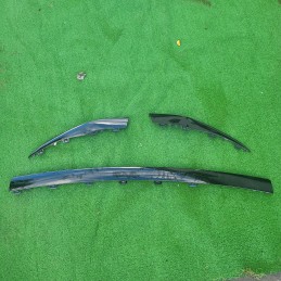 Modanatura anteriore centrale dx e sx piccoli difetti  Mercedes Classe C W205