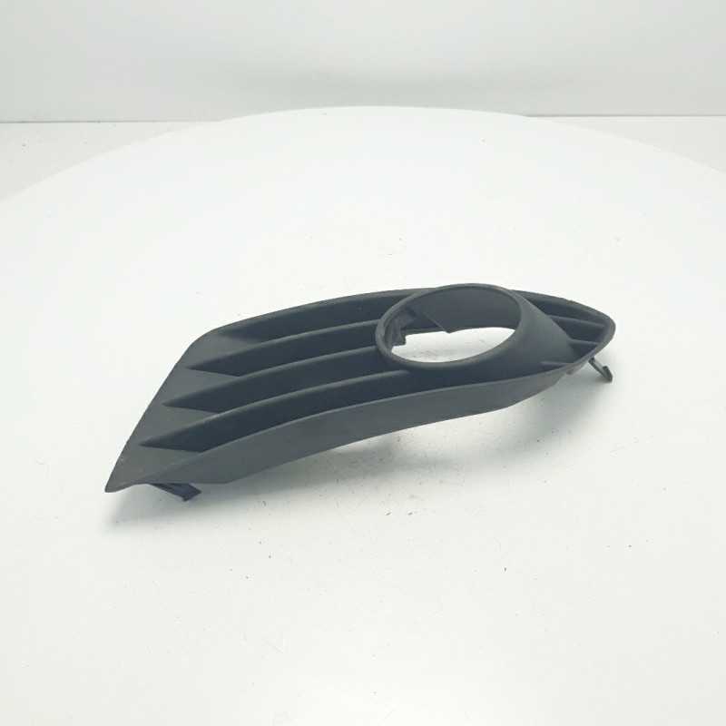 VG99030CAR griglia paraurti fendinebbia VW Golf Plus 2004-09 anteriore destro VG99030CAR griglia paraurti fendinebbia VW Golf Plus 2004-09 anteriore destro