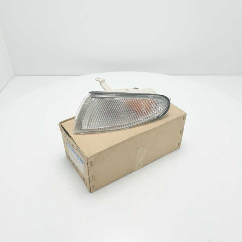 C0215136XB fanalino freccia indicatore direzione Mazda Xedos 6 1992-96 anteriore sinistro C0215136XB fanalino freccia indicatore direzione Mazda Xedos 6 1992-96 anteriore sinistro