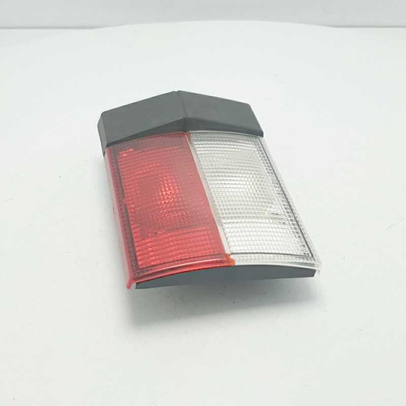 298402 faro fanale gruppo ottico stop Alfa Romeo Alfasud 3° serie 1980-84 posteriore destrto interno Seima 298402 faro fanale gruppo ottico stop Alfa Romeo Alfasud 3° serie 1980-84 posteriore destrto interno Seima