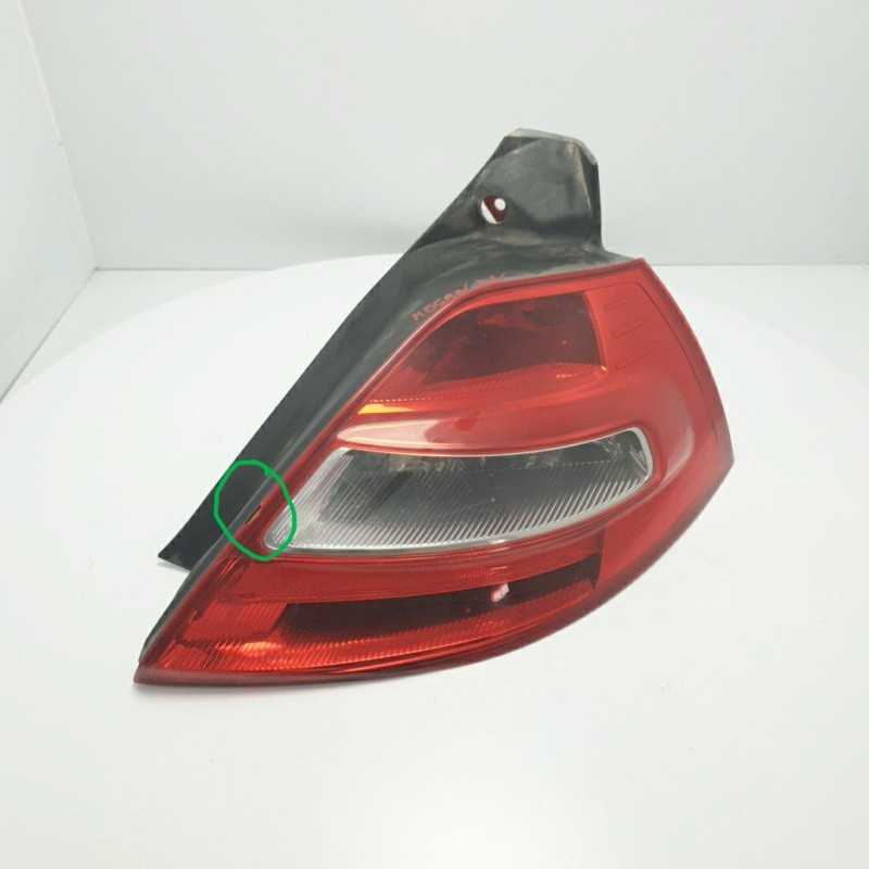 8200413216 faro fanale gruppo ottico stop Renault Megane MK2 2002-10 restyling posteriore destro ATTENZIONARE FOTO 8200413216 faro fanale gruppo ottico stop Renault Megane MK2 2002-10 restyling posteriore destro ATTENZIONARE FOTO