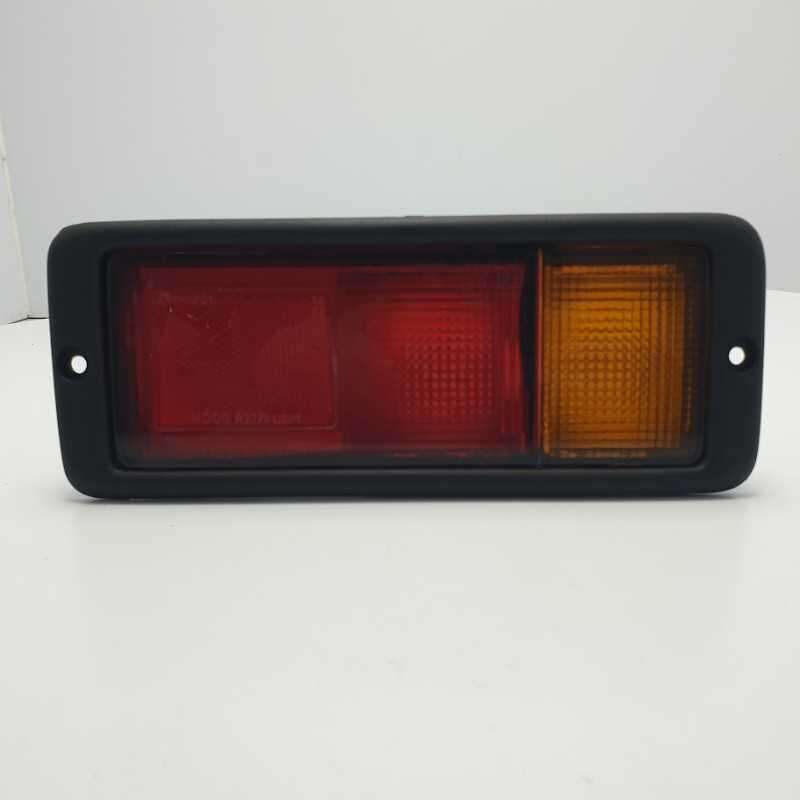 Fanalino gruppo ottico freccia indicatore direzione Mitsubishi Pajero 1991 posteriore destro inferiore Fanalino gruppo ottico freccia indicatore direzione Mitsubishi Pajero 1991 posteriore destro inferiore