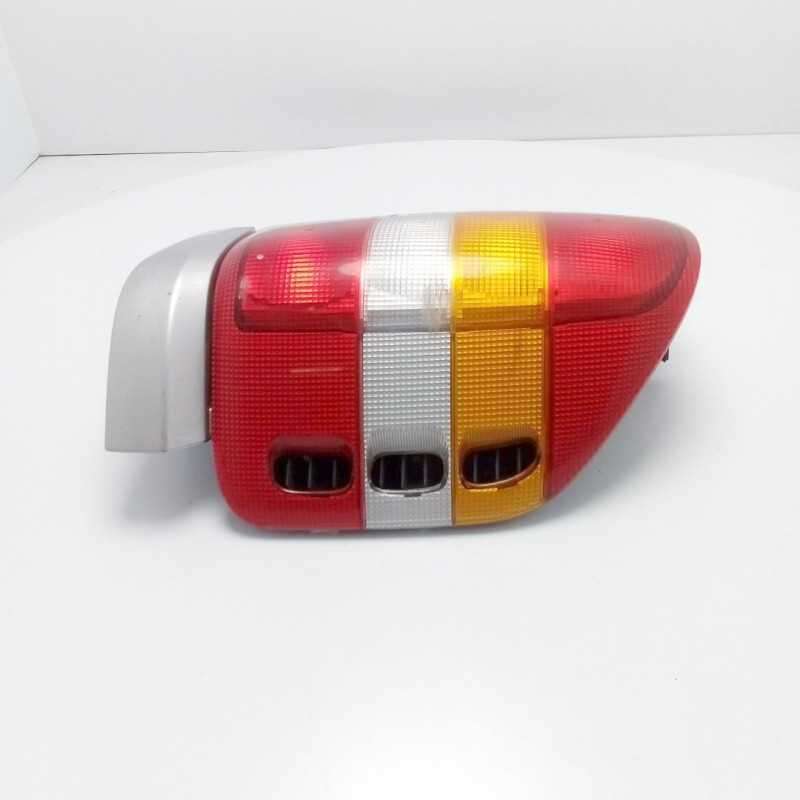Faro fanale gruppo ottico stop posteriore Opel Frontera B 4X4 destro leggeri graffi 6pin Faro fanale gruppo ottico stop posteriore Opel Frontera B 4X4 destro leggeri graffi 6pin