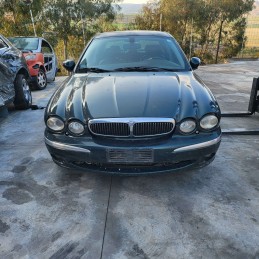 Ricambi usati sul piazzale Jaguar
