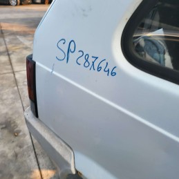 Ricambi usati sul piazzale Fiat Panda