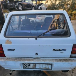 Ricambi usati sul piazzale Fiat Panda