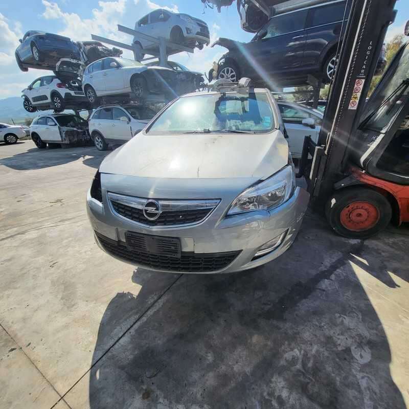 Ricambi usati sul piazzale Opel Astra Ricambi usati sul piazzale Opel Astra