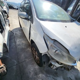 Ricambi usati sul piazzale Peugeot 208