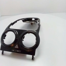 13295009 mascherina finitura plancia cruscotto centrale  Opel Corsa D 1.2 B 63KW 2011 cod mot A12XER colore nero