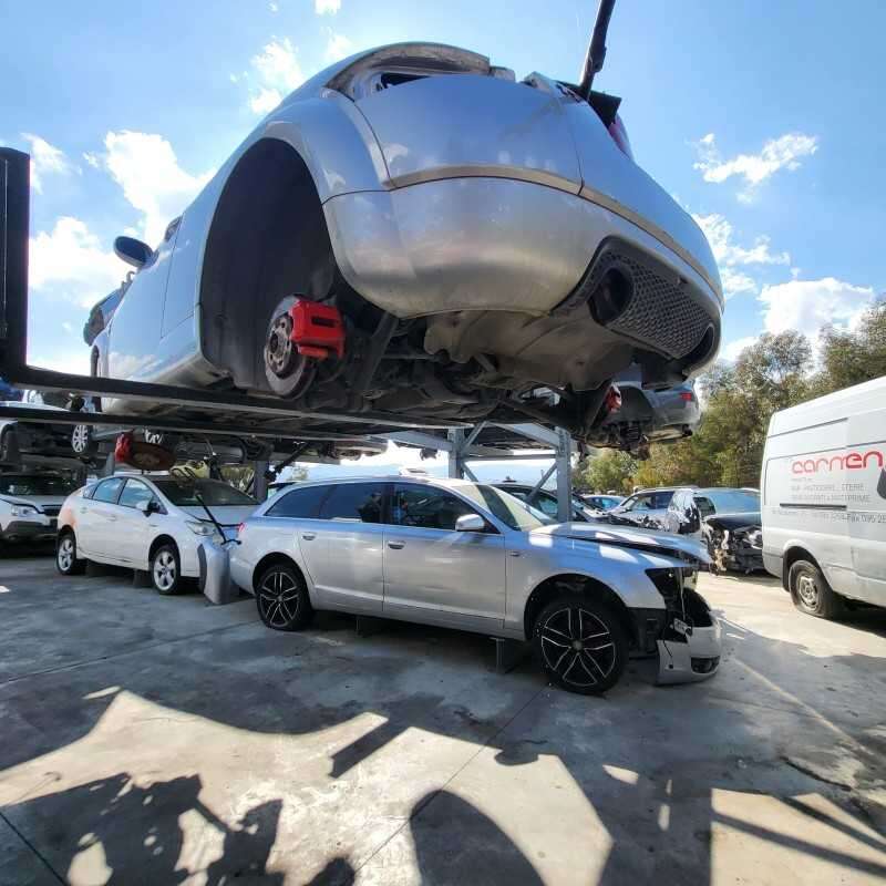 Ricambi usati sul piazzale Ricambi usati sul piazzale
