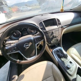 Ricambi usati sul piazzale Opel Insigna