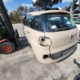 Ricambi usati sul piazzale Fiat 500L