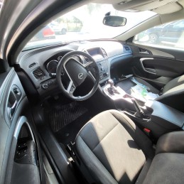 Ricambi usati sul piazzale Opel Insigna