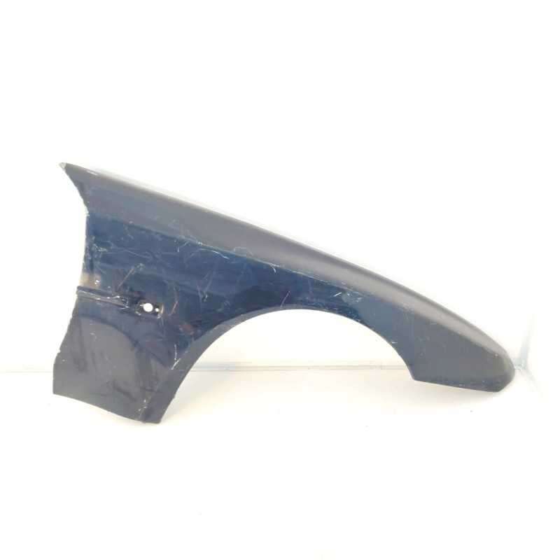 Parafango fianchetto anteriore destro Porsche 924 944 colore blu condizioni come in foto Parafango fianchetto anteriore destro Porsche 924 944 colore blu condizioni come in foto