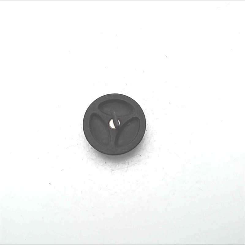 Tappo chiusura serbatoio carburante con chiave Alfa Romeo 33 905 I II serie 1983-95 Tappo chiusura serbatoio carburante con chiave Alfa Romeo 33 905 I II serie 1983-95