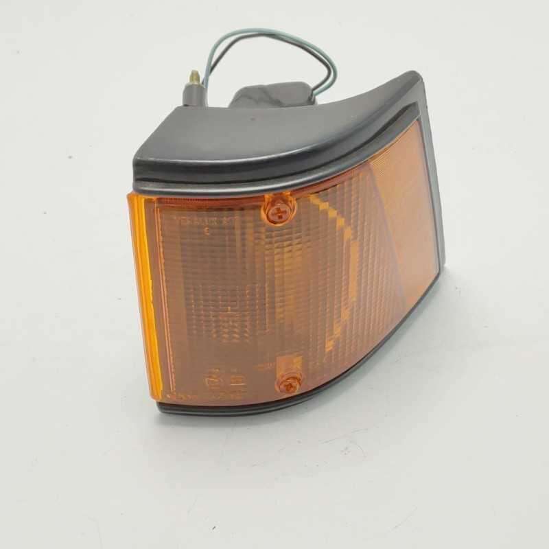 Fanalino freccia indicatore direzione Fiat 127 4° serie arancio anteriore sinistra Fanalino freccia indicatore direzione Fiat 127 4° serie arancio anteriore sinistra