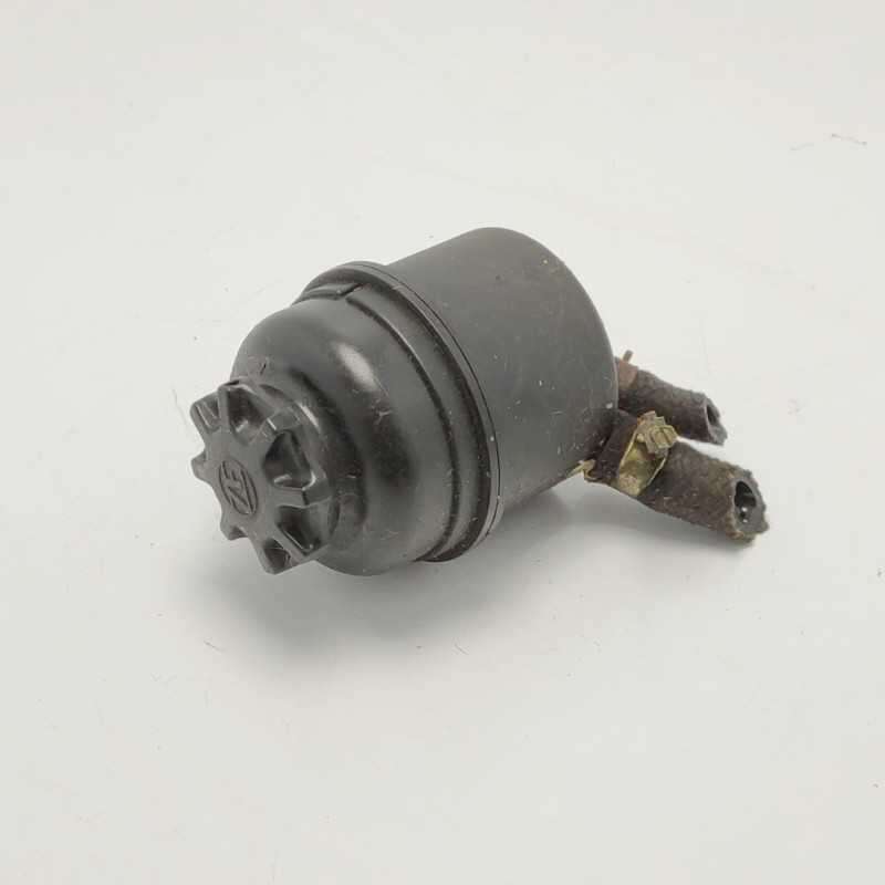 Vaschetta boccia serbatoio olio sterza idraulica servosterzo Alfa Romeo 33 2° serie 1986-95 Vaschetta boccia serbatoio olio sterza idraulica servosterzo Alfa Romeo 33 2° serie 1986-95