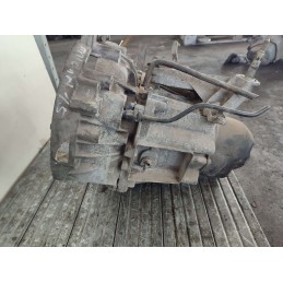 Cambio Renault Dacia Duster 1serie 5marce 1.6/77kw 2014(8200553270)pos P3