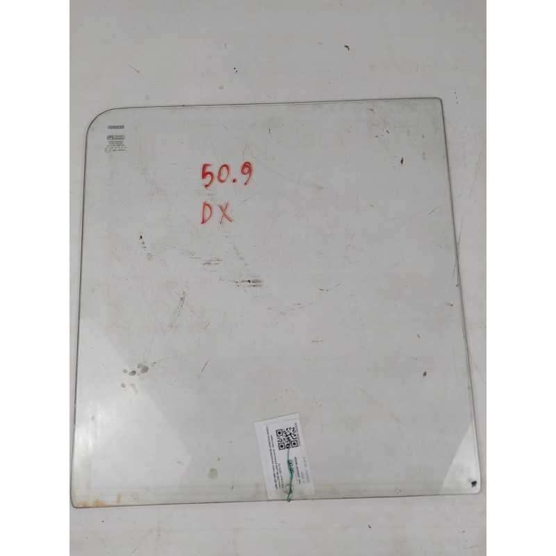 43R-001050 Vetro ascendente anteriore destro Iveco OM 50 zeta prima serie m