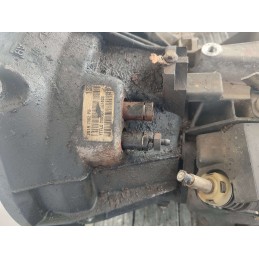 Cambio Ford Fiesta-Fusion 1.4Tdci 5marce 2003-10(2N1R7002PB)pos P5