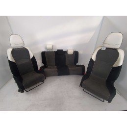 Tappezzeria in pelle Toyota...