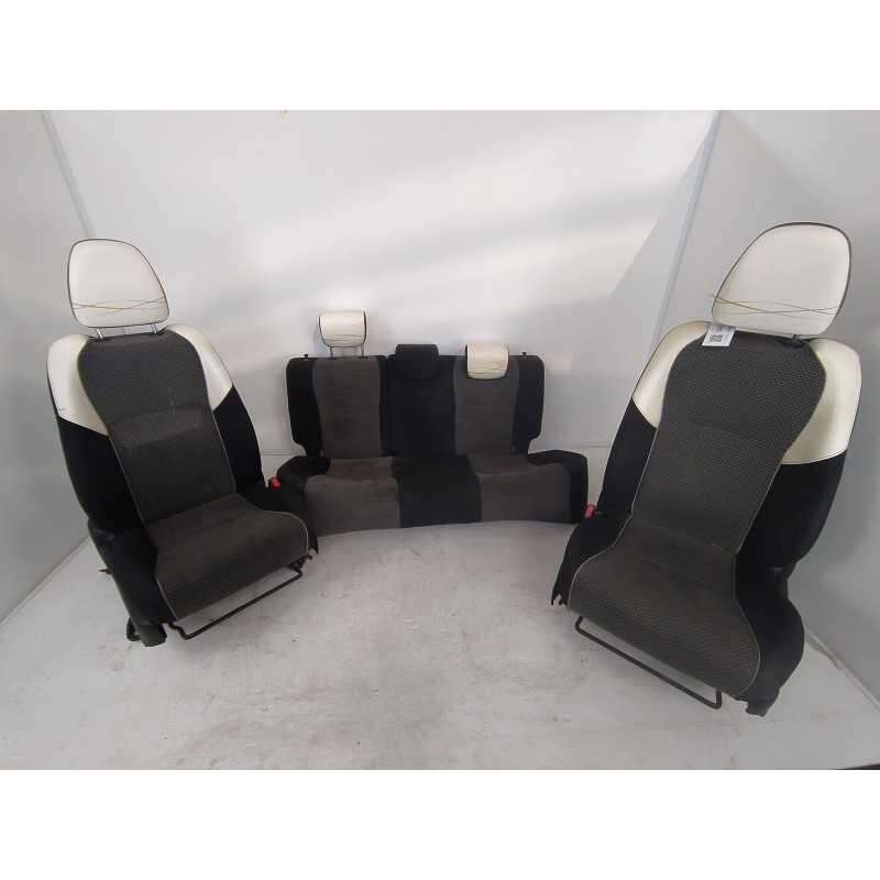 Tappezzeria in pelle Toyota Yaris III serie XP130/C 2011-2019