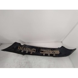 7700838239 paraurti posteriore Renault Megane Coach MK1 2001-03 colore nero graffi da parcheggio