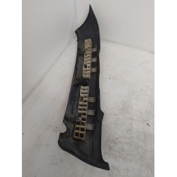 7700838239 paraurti posteriore Renault Megane Coach MK1 2001-03 colore nero graffi da parcheggio