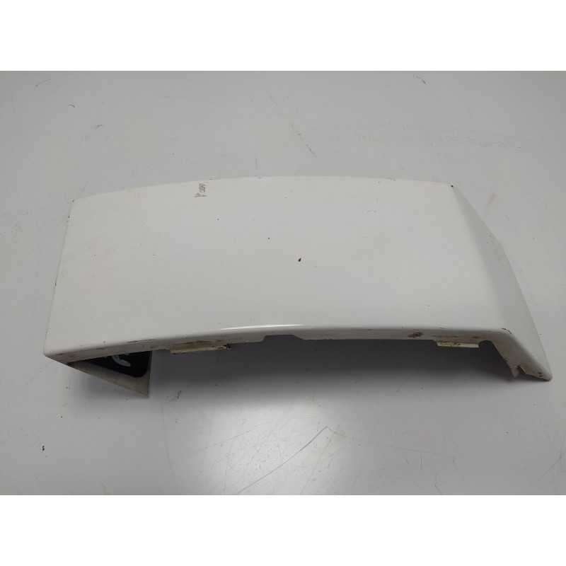 8620820 Modanatura rivestimento superiore paraurti posteriore destro Volvo XC90 2.4d D5244T 2004 bianco