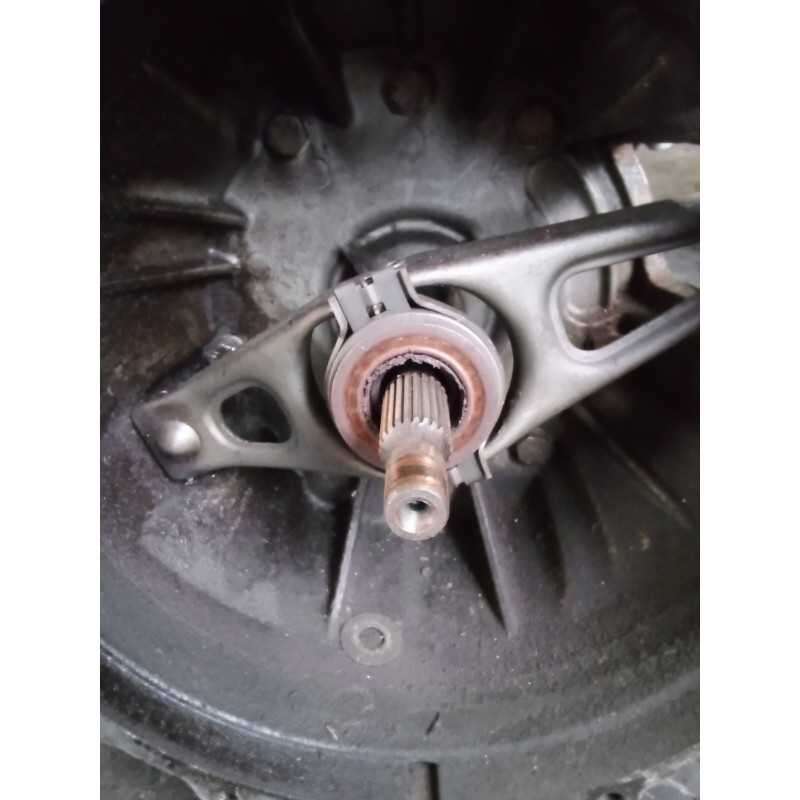 Cambio Volkswagen LT 35 2.4TD 4marce 1989-96(008301107)pos N2