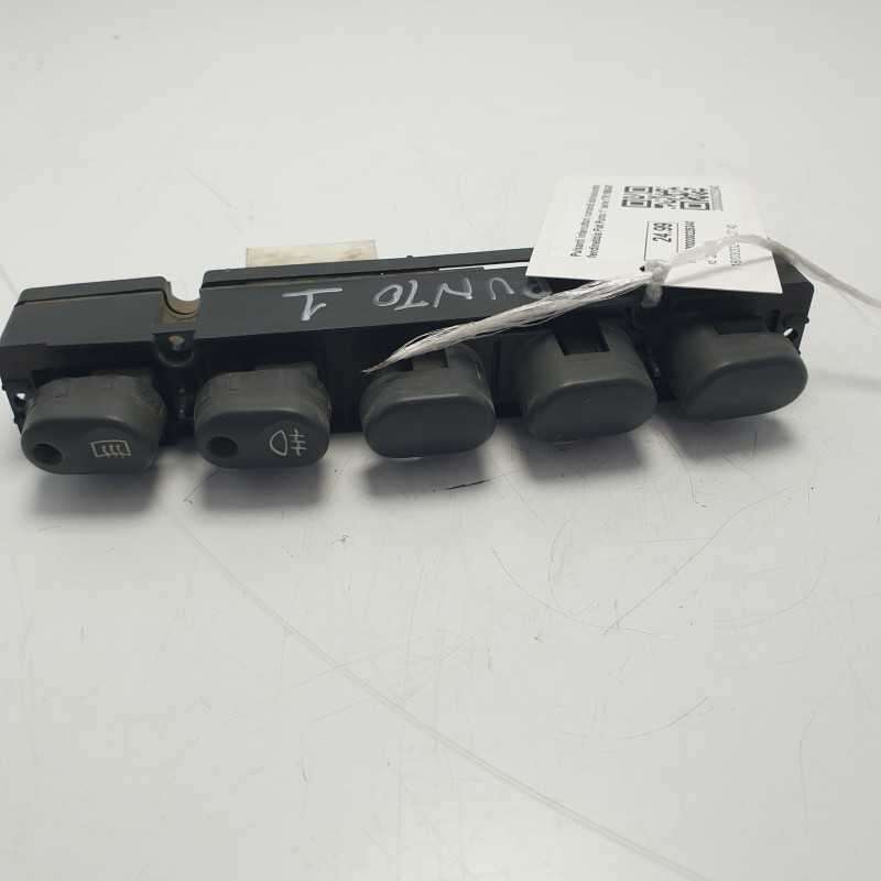 Pulsanti interruttori comandi sbrinalunotto fendinebbia Fiat Punto 1° serie 176 1993-97