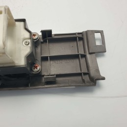 74232-0D110 Gruppo comandi interruttore alzavetri Toyota Yaris II XP90/B 2005-11