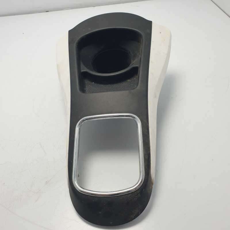 58901-0D070 console tunnel centrale cambio Toyota Yaris XP130 C MK3 1.0 benzina 5P 2014