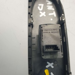 6935534 Interruttore alzavetro ant dx BMW X1 Sdrive 20D 2.0 N47D20C 2010