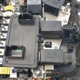 97061030301 scatola fusibili distribuzione batteria Porsche Panamera 970 3.0 D 2011