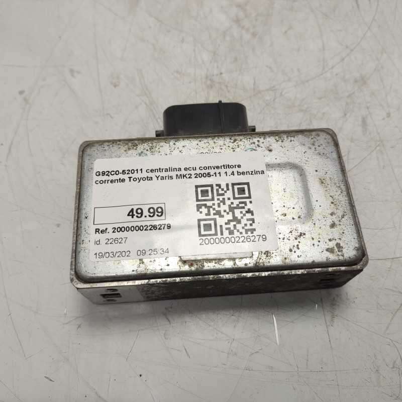 G92C0-52011 centralina ecu convertitore corrente Toyota Yaris MK2 2005-11 1.4 benzina