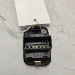 735360607 pulsante interruttore comando alzavetro alzacristallo Lancia Ypsilon anteriore destro 2003-11