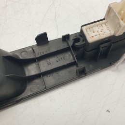 Pulsante interruttore comando alzavetro alzacristallo Nissan Micra K12 anteriore destro