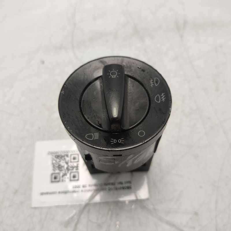 3B0941531C commutatore interruttore comando luci fari Skoda Octavia 3B 2001