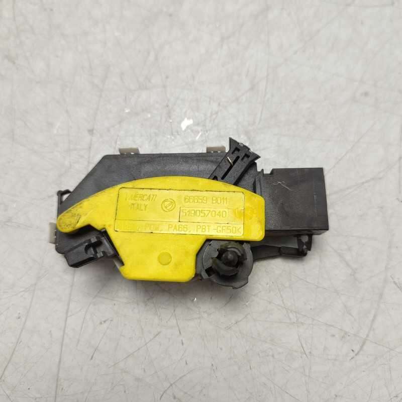 519057040 sensore rilascio pedale frizione Fiat 500 L 351 352 1.3 MJT 62 KW 2014 199B4000