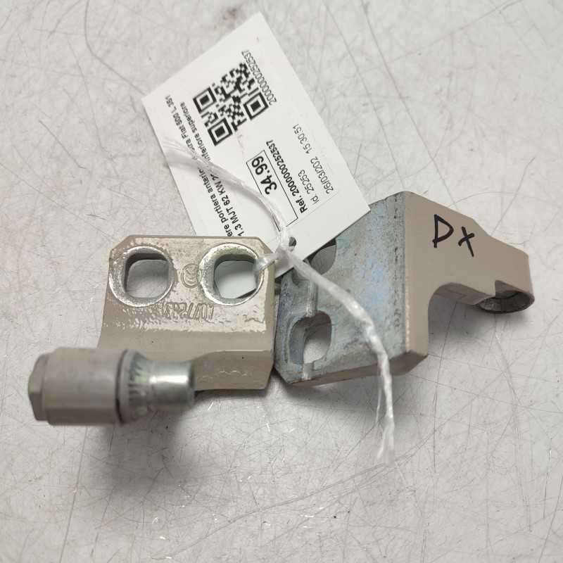 Cerniere portiera anteriore destra Fiat 500 L 351 352 1.3 MJT 62 KW 2014 inferiore superiore